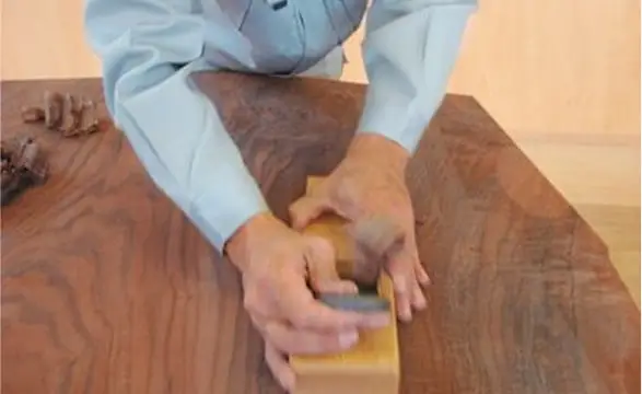 家具の補修02