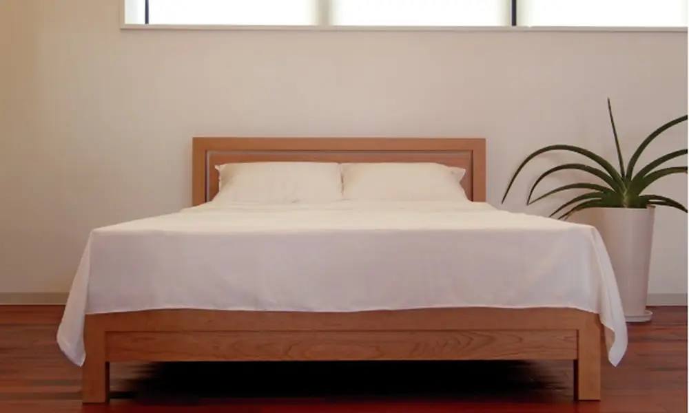 無垢材 ベッドフレーム <br>ダン