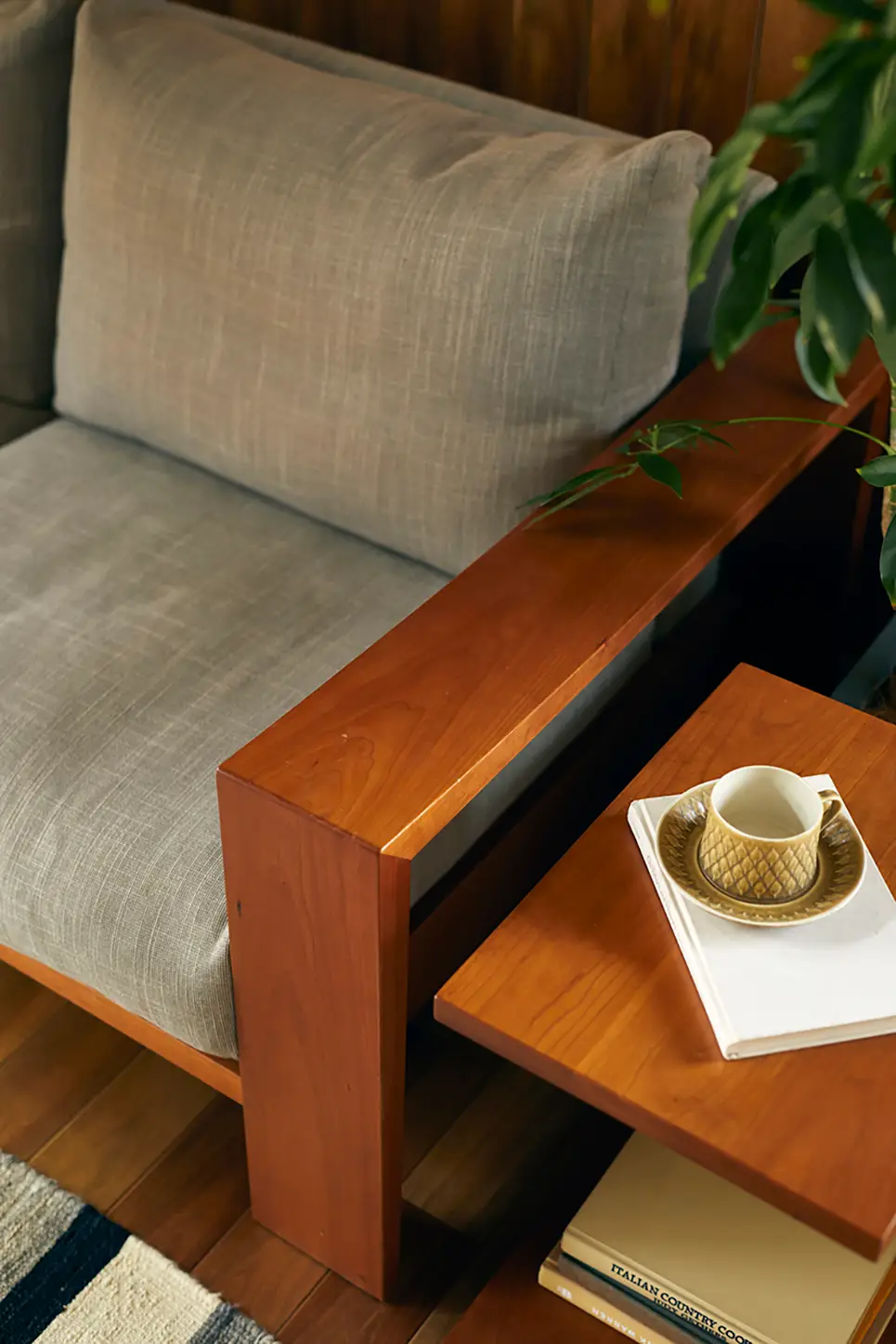 無垢材 ソファテーブル <br>ダン