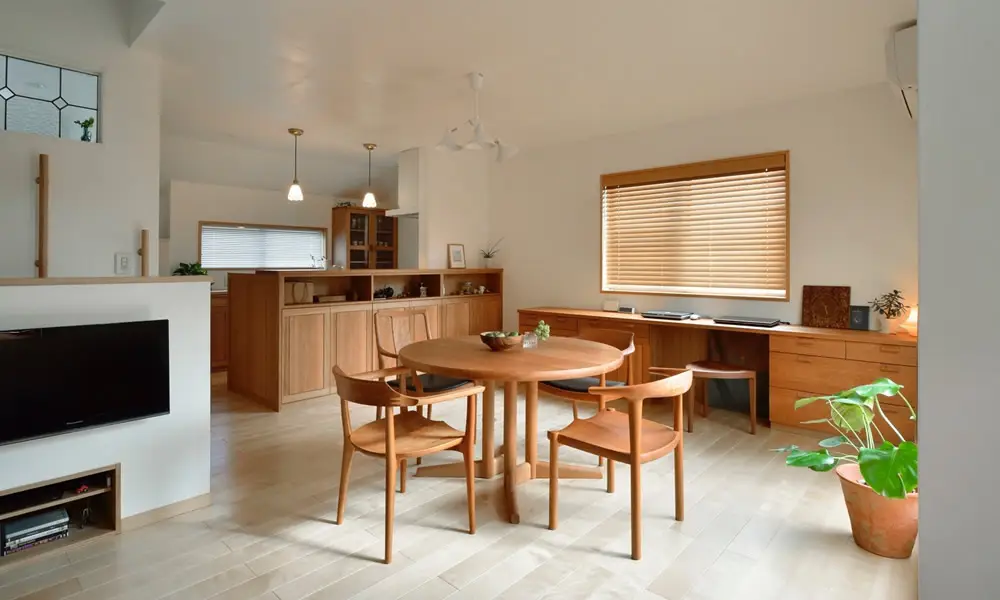 無垢材 ラウンドテーブル <br>ピュア