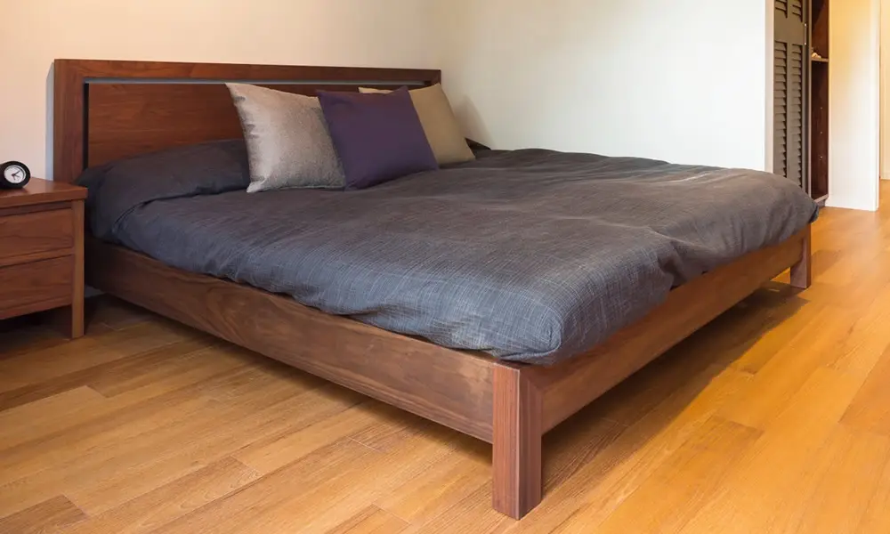 無垢材 ベッドフレーム <br>ダン