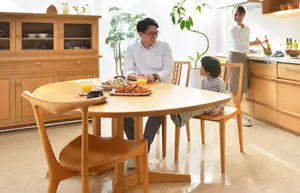 ナラ　無垢材テーブル　無垢材チェア　無垢材キッチン　無垢材オーダーボード　無垢材家具