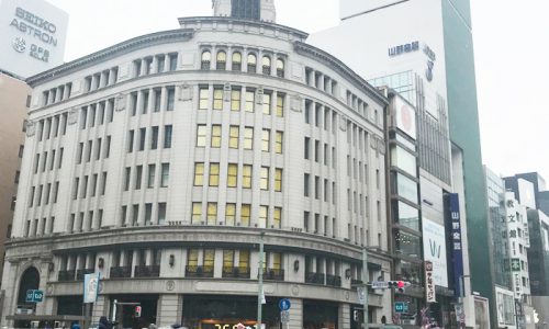 「銀座店のそばで東京マラソンが行われました」