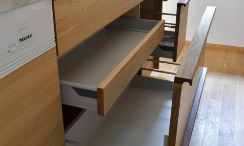 オーダーキッチンと使い勝手の良い収納性の関係