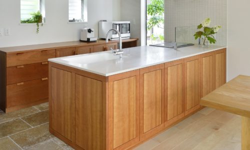 家具蔵 の提案する無垢材キッチン　～タイプ別・木のキッチン製作実例紹介～　その1
