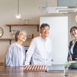 高齢の方のキッチン選びのポイントは